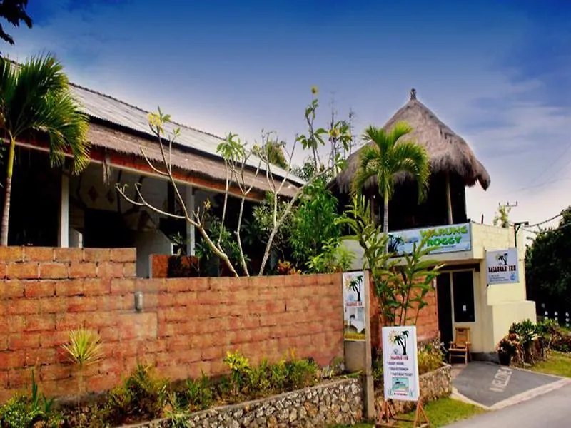 Balangan Inn Surf Homestay Jimbaran 2*,